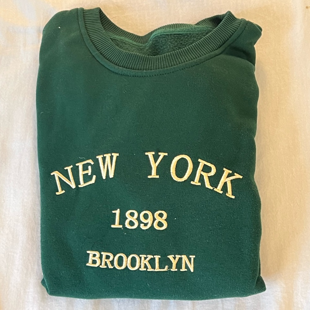 New York Dark Green Sweater